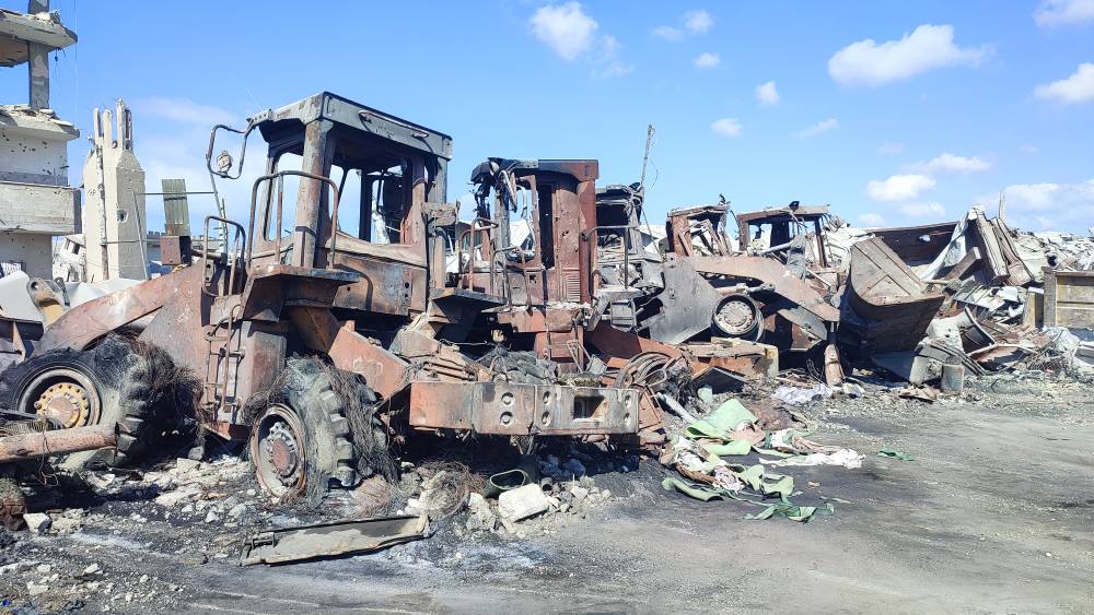 90%  نسبة العجز في معدات وآليات البلدية الثقيلة جراء الحرب