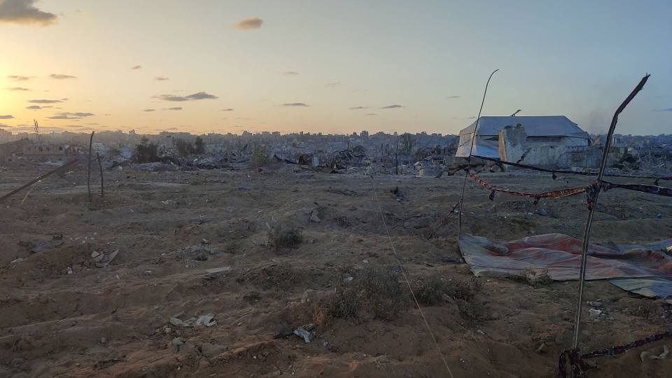 تجمع مخيمات حلاوة قبل وبعد الدمار