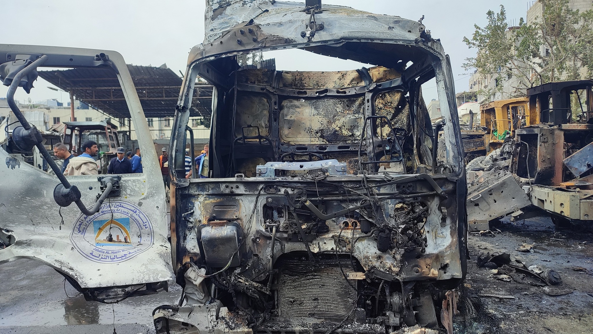 استهداف كراج البلدية عمدًا