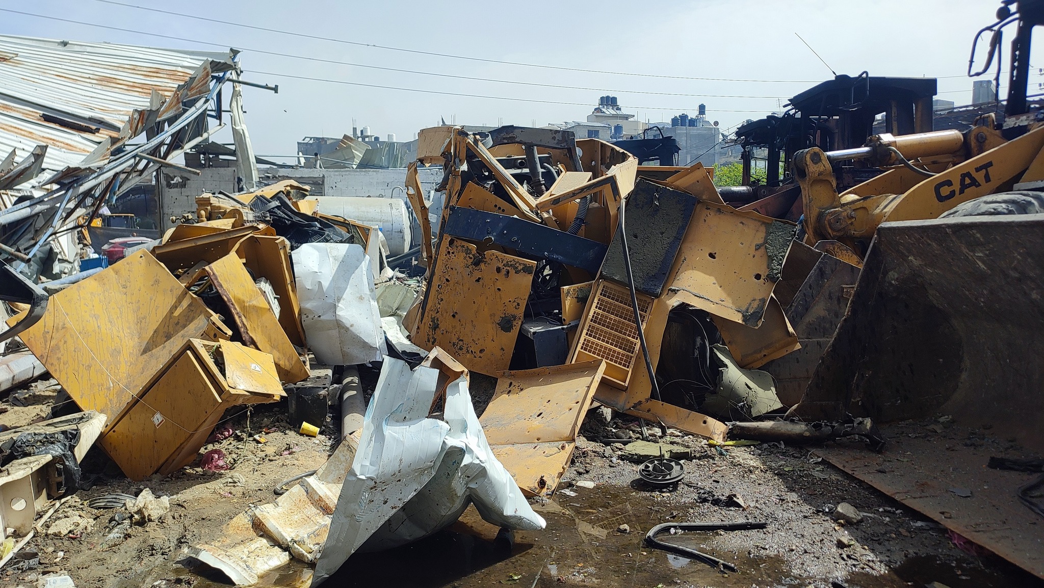 استهداف كراج البلدية عمدًا