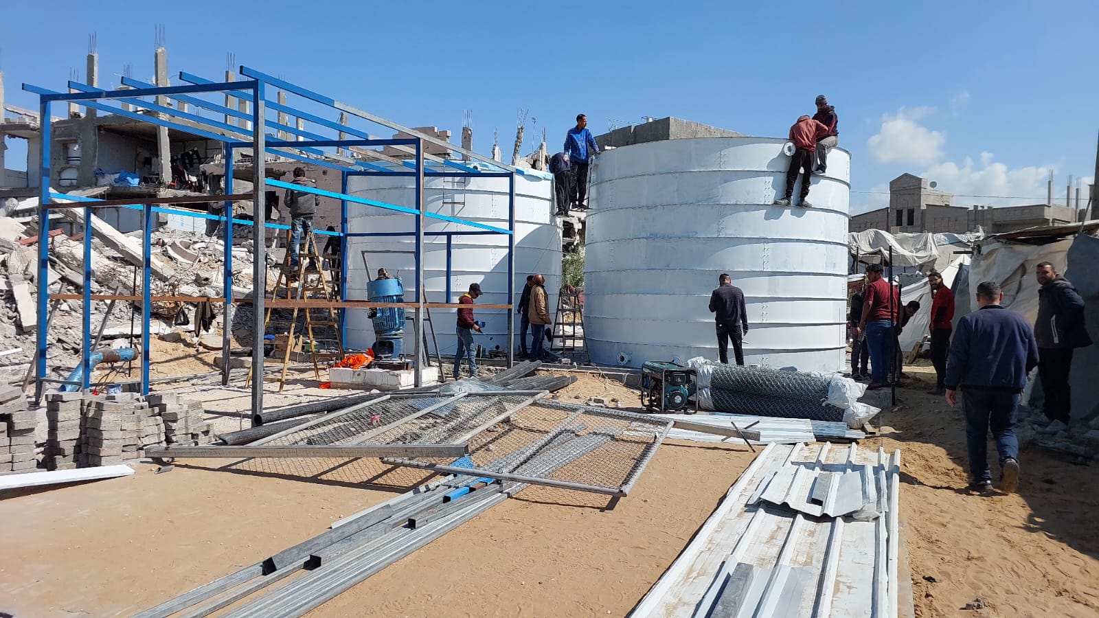 العمل في محطة التحلية وبئر المروة