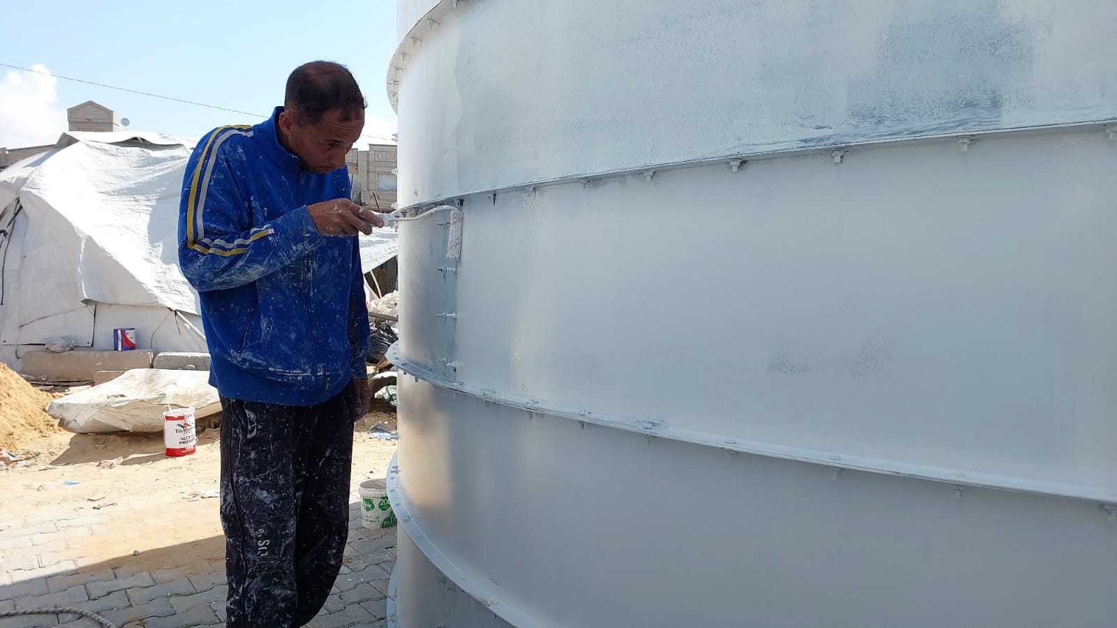 العمل في محطة التحلية وبئر المروة